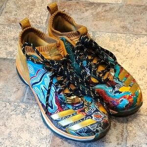 Adidas Iconic Trainer NYC Size 10.5